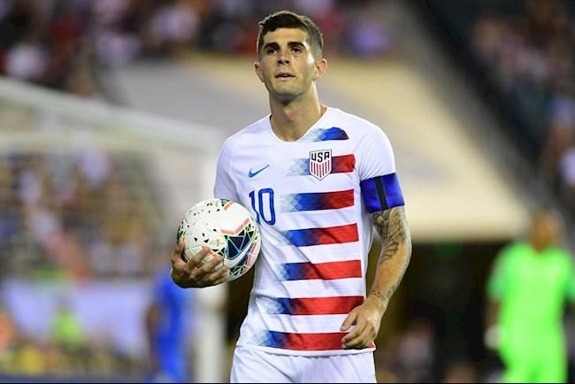Christian Pulisic trong màu áo Chelsea thi đấu tại Premier League, đánh dấu sự khởi đầu sự nghiệp châu Âu ở Anh đầy hứa hẹn
