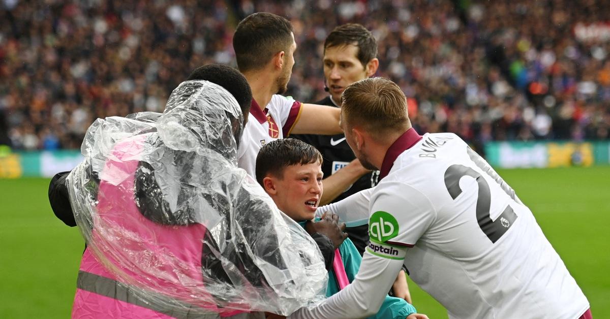 Tiền đạo Jarrod Bowen ăn mừng bàn thắng cuồng nhiệt trong màu áo West Ham United tại giải Ngoại hạng Anh