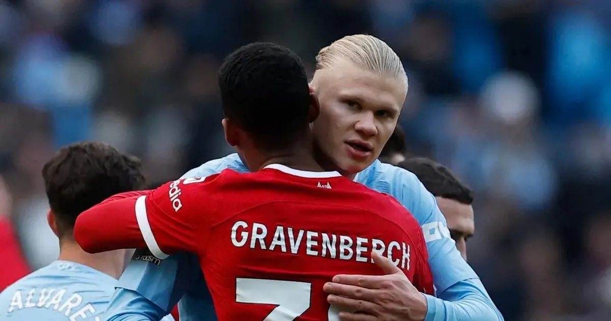 HLV Jurgen Klopp chỉ đạo chiến thuật Gegenpressing trứ danh giúp Liverpool giành chức vô địch Premier League