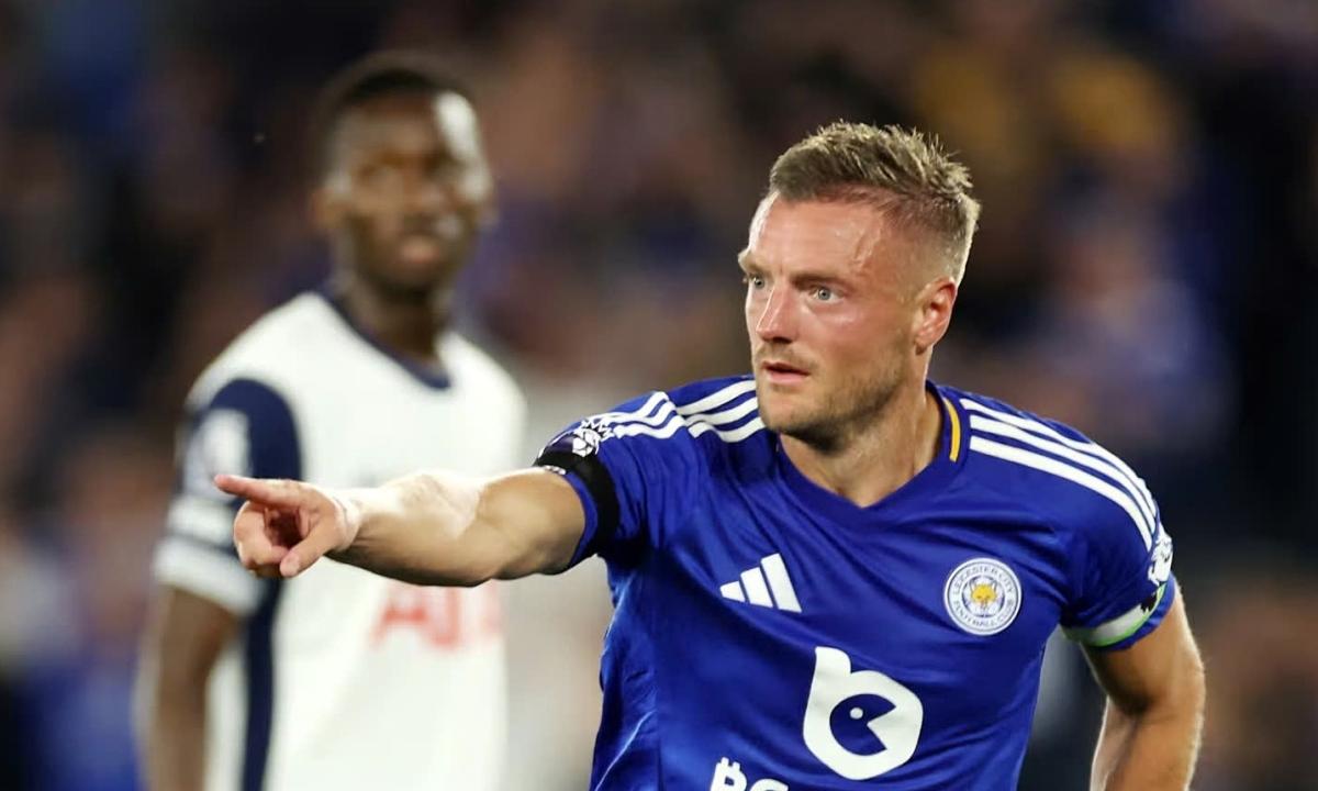 Bối cảnh trước trận đấu lịch sử Leicester City 2-1 Chelsea tại sân King Power tháng 12 năm 2015
