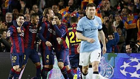 Hình ảnh các cầu thủ Real Madrid thể hiện sự vượt trội và ăn mừng chiến thắng thuyết phục 3-0 trước Liverpool ngay tại sân Anfield.