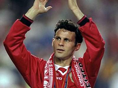 Hình ảnh Ryan Giggs trẻ trung trong màu áo Manchester United những ngày đầu ra mắt đội một năm 1991
