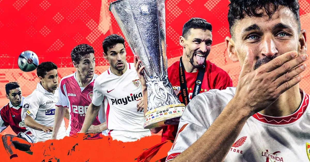 Hình ảnh các cầu thủ Sevilla FC ăn mừng bàn thắng trên sân nhà Ramón Sánchez Pizjuán trong trận đấu La Liga.