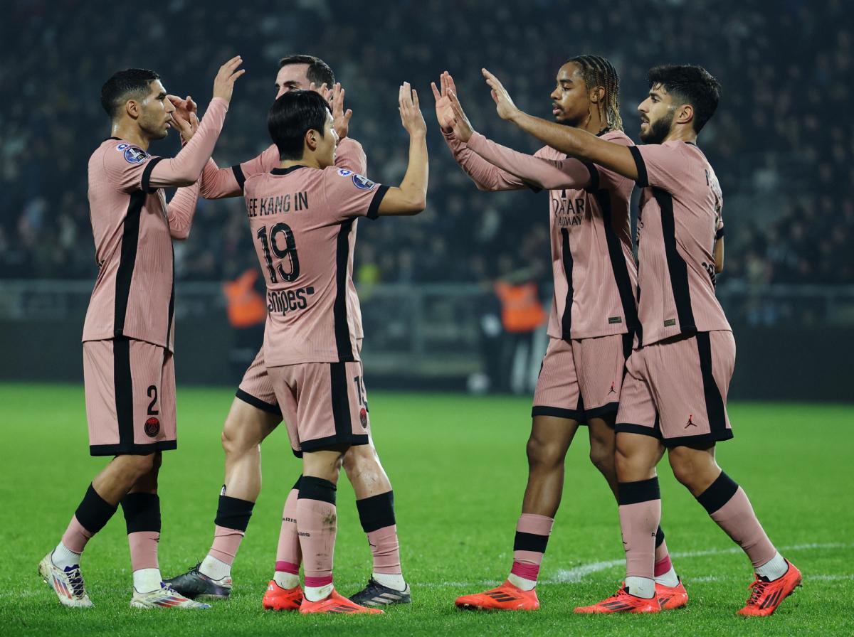 Cách PSG Duy Trì Phong Độ Mạnh Mẽ Tại Champions League