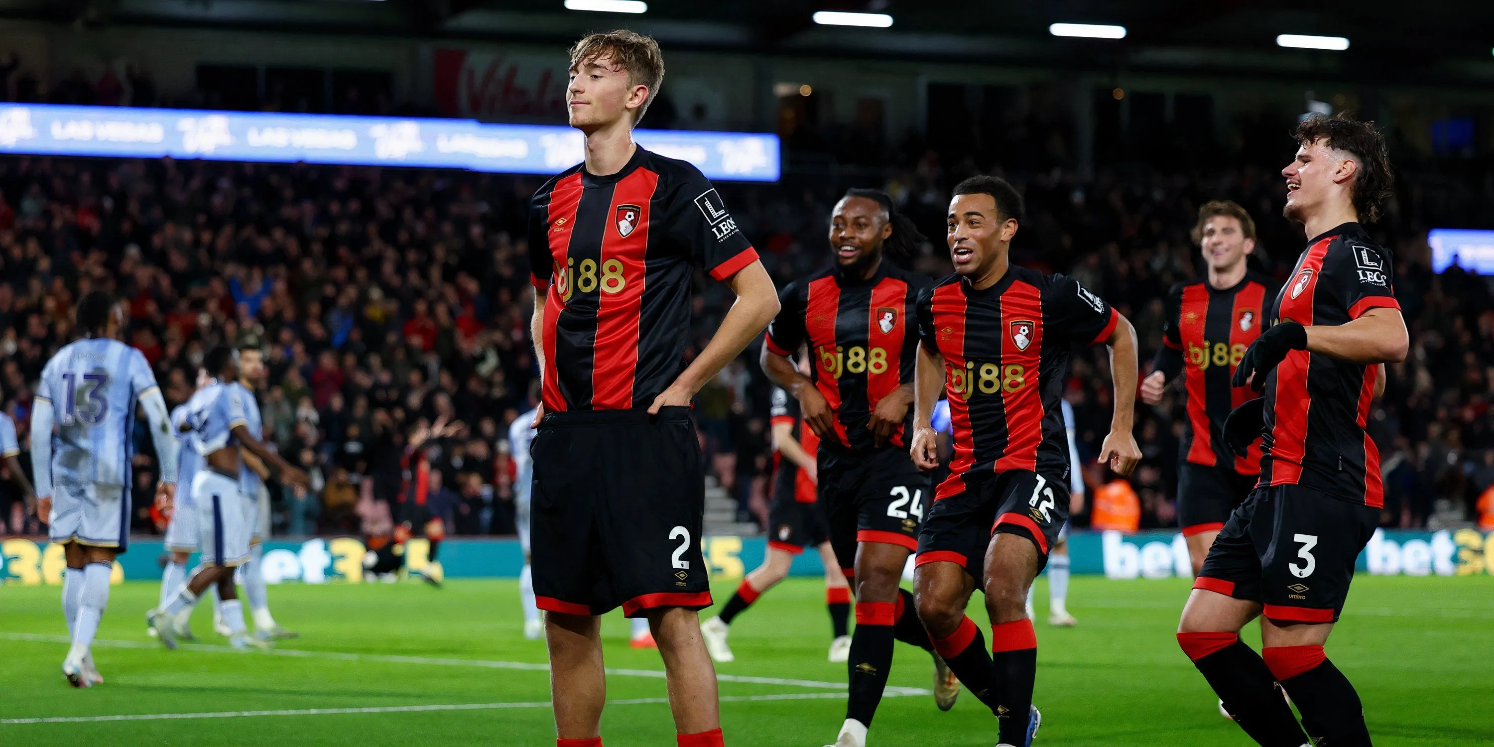 Dean Huijsen, hậu vệ của Bournemouth, nhận được lời đề nghị chính thức từ Arsenal.