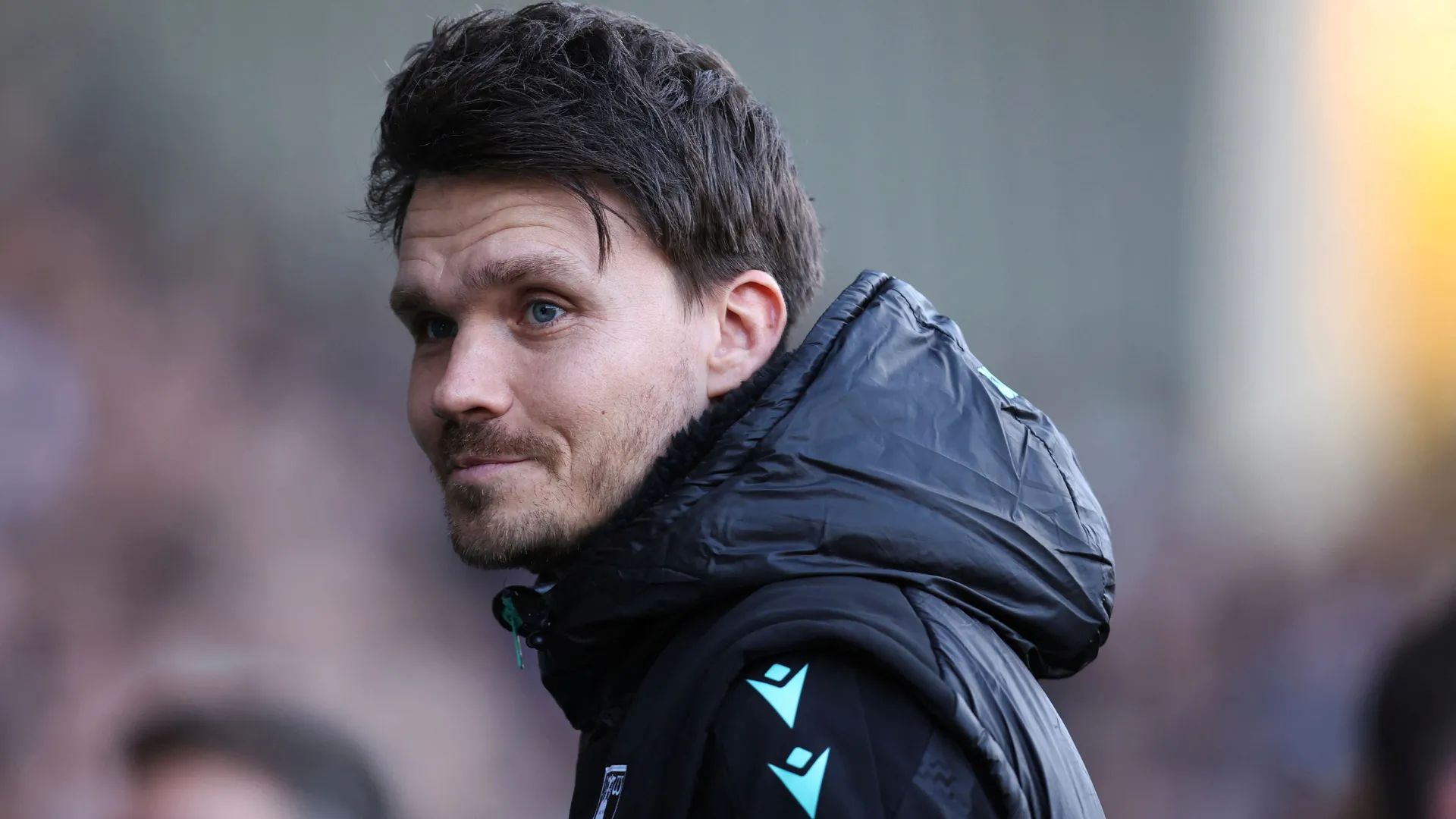 HLV Danny Rohl của Sheffield Wednesday, người đang được nhiều câu lạc bộ săn đón sau mùa giải ấn tượng.
