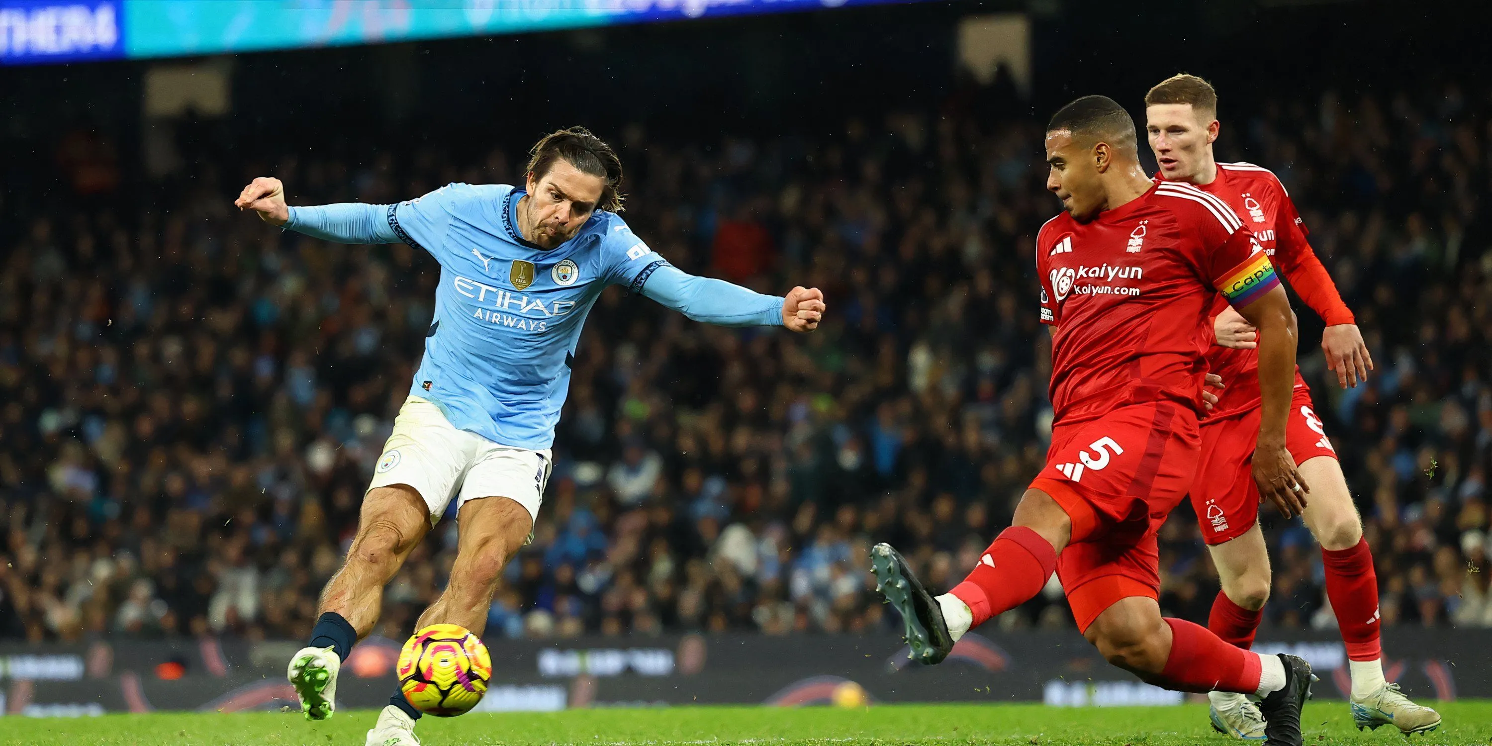 Jack Grealish thi đấu cho Manchester City