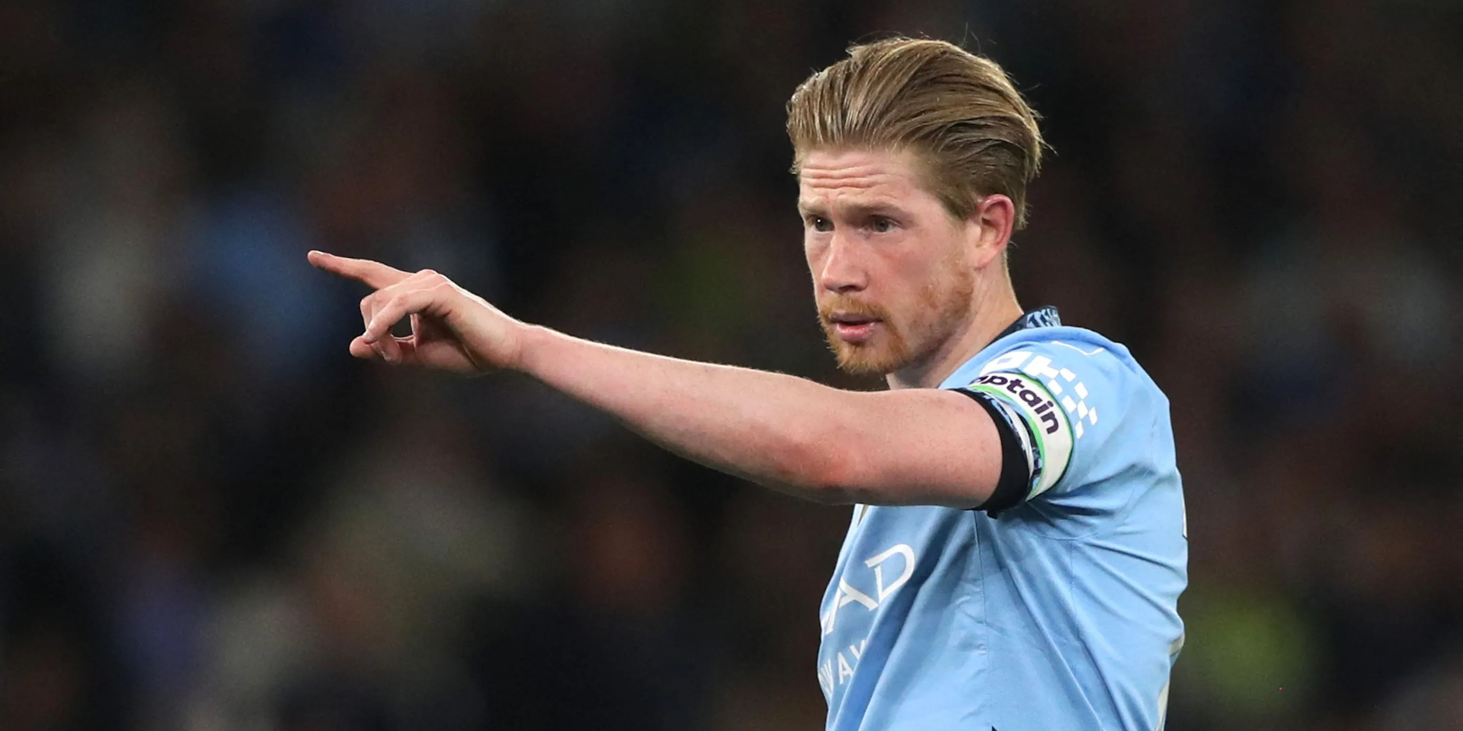 Phản ứng của Kevin De Bruyne trong một trận đấu của Manchester City giữa tin đồn chuyển nhượng