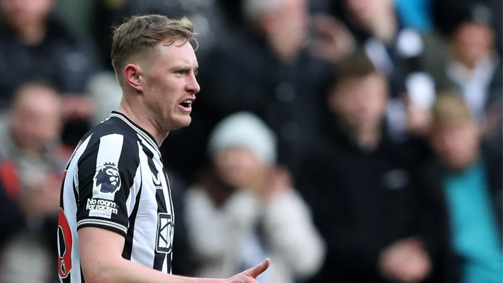 Tiền vệ Sean Longstaff trong màu áo Newcastle United