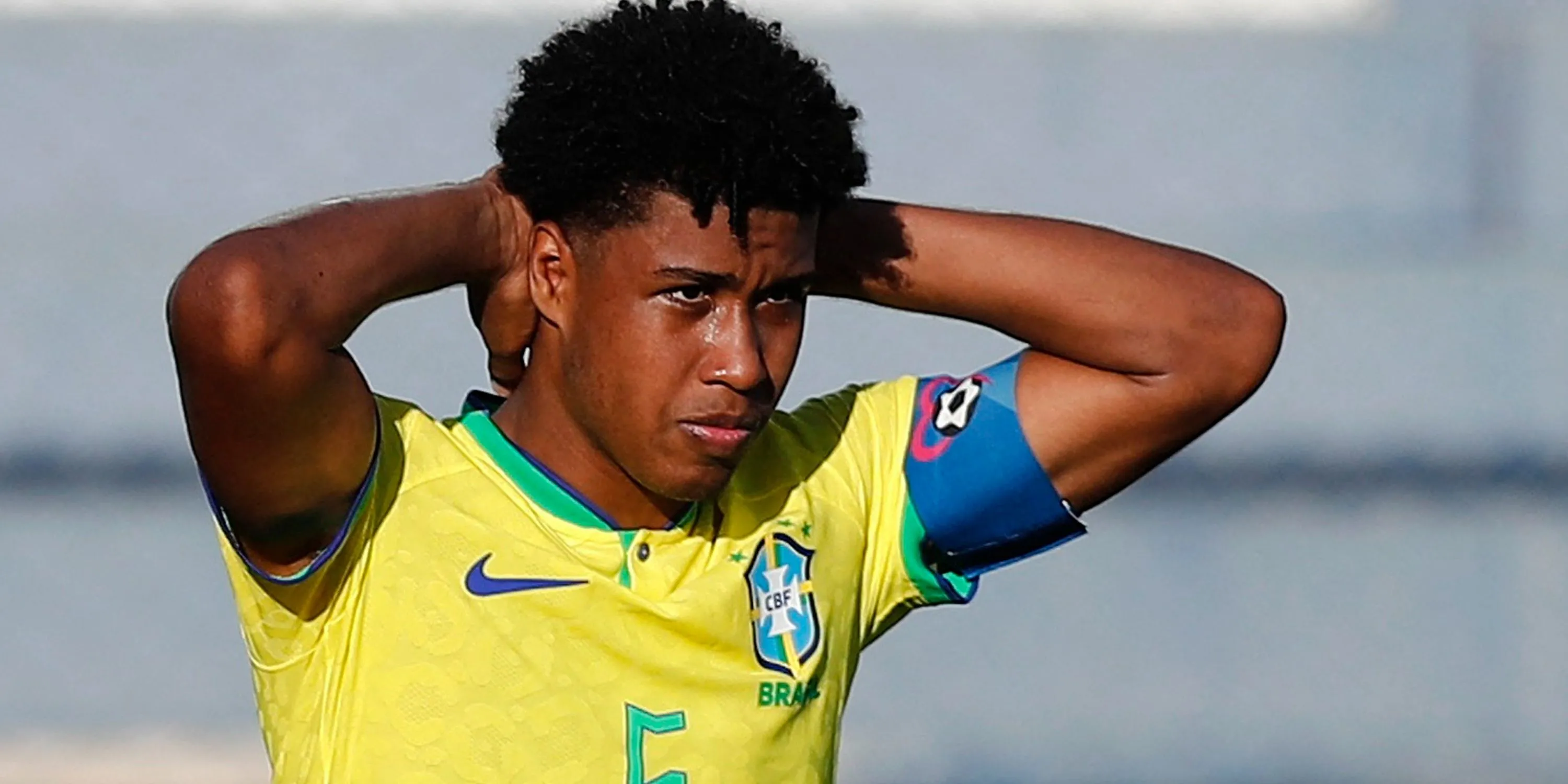Tiền vệ trẻ Andrey Santos trong màu áo Chelsea