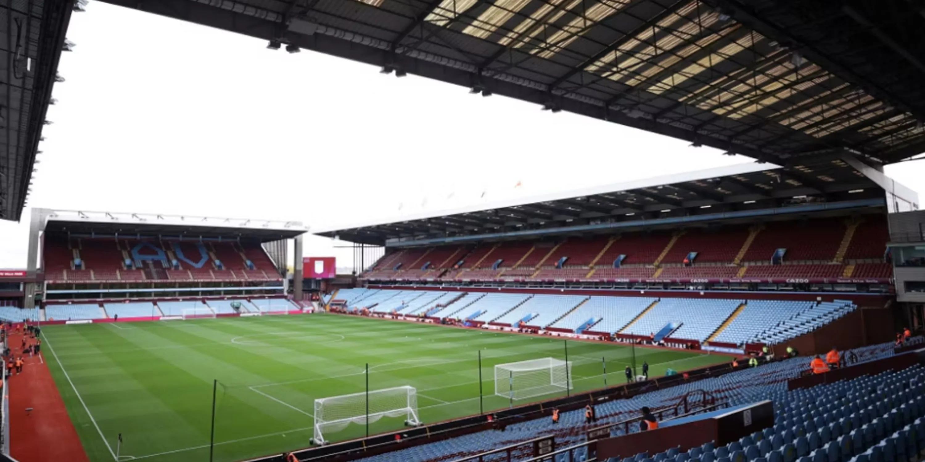 Toàn cảnh sân Villa Park, Birmingham