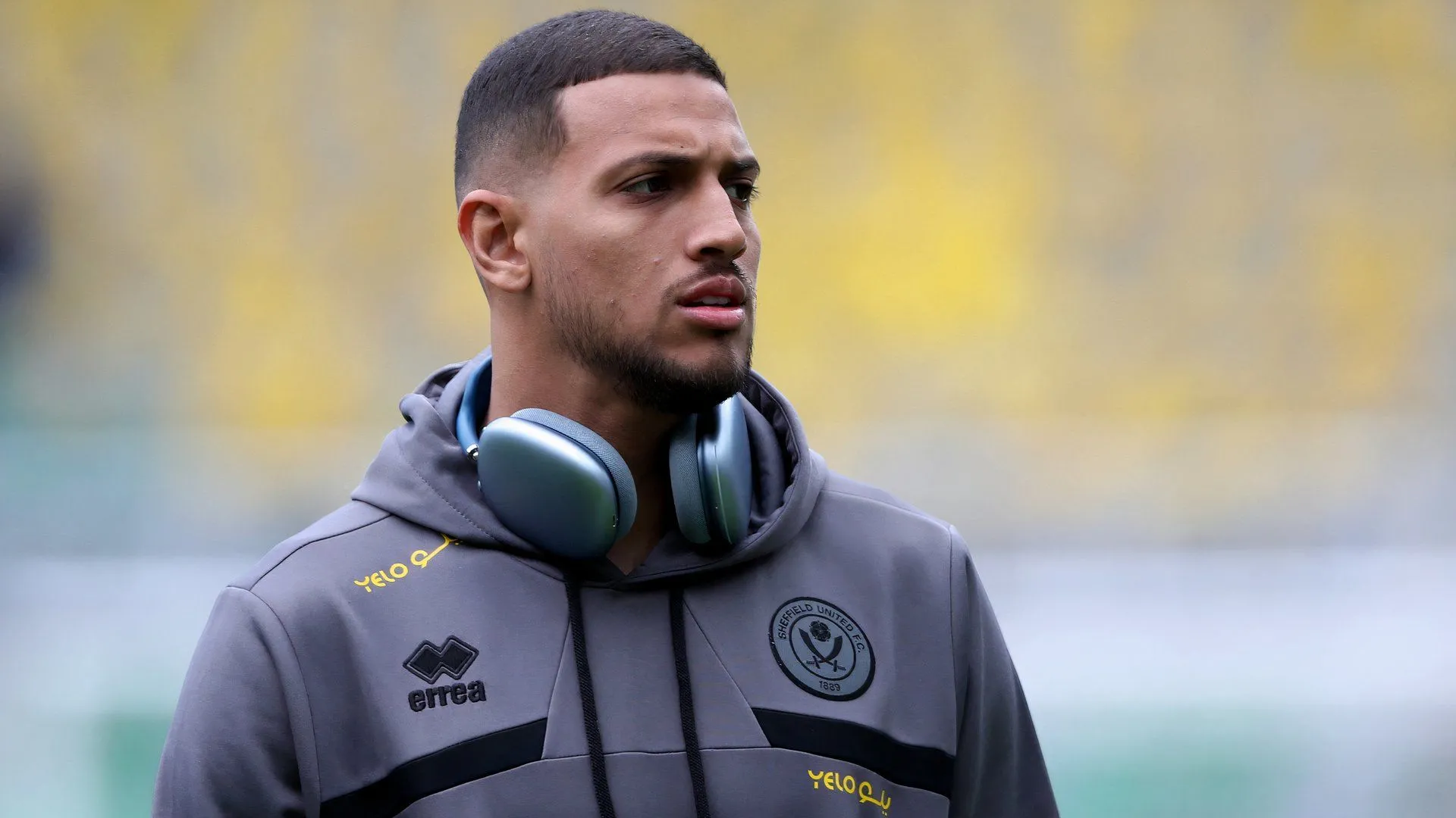 Vini Souza của Sheffield United trong trận đấu