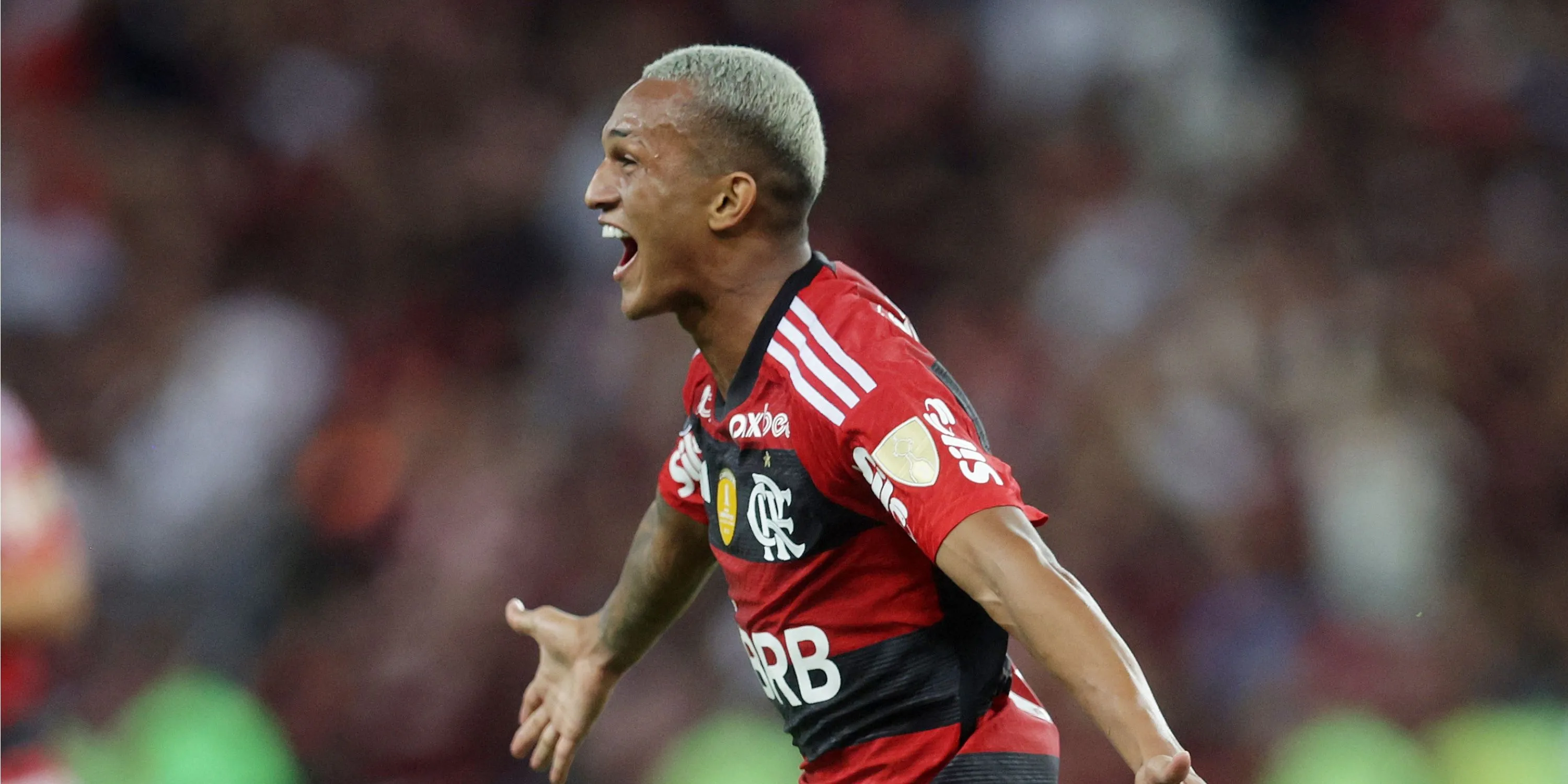 Wesley Franca của Flamengo thi đấu ấn tượng ở vị trí hậu vệ phải