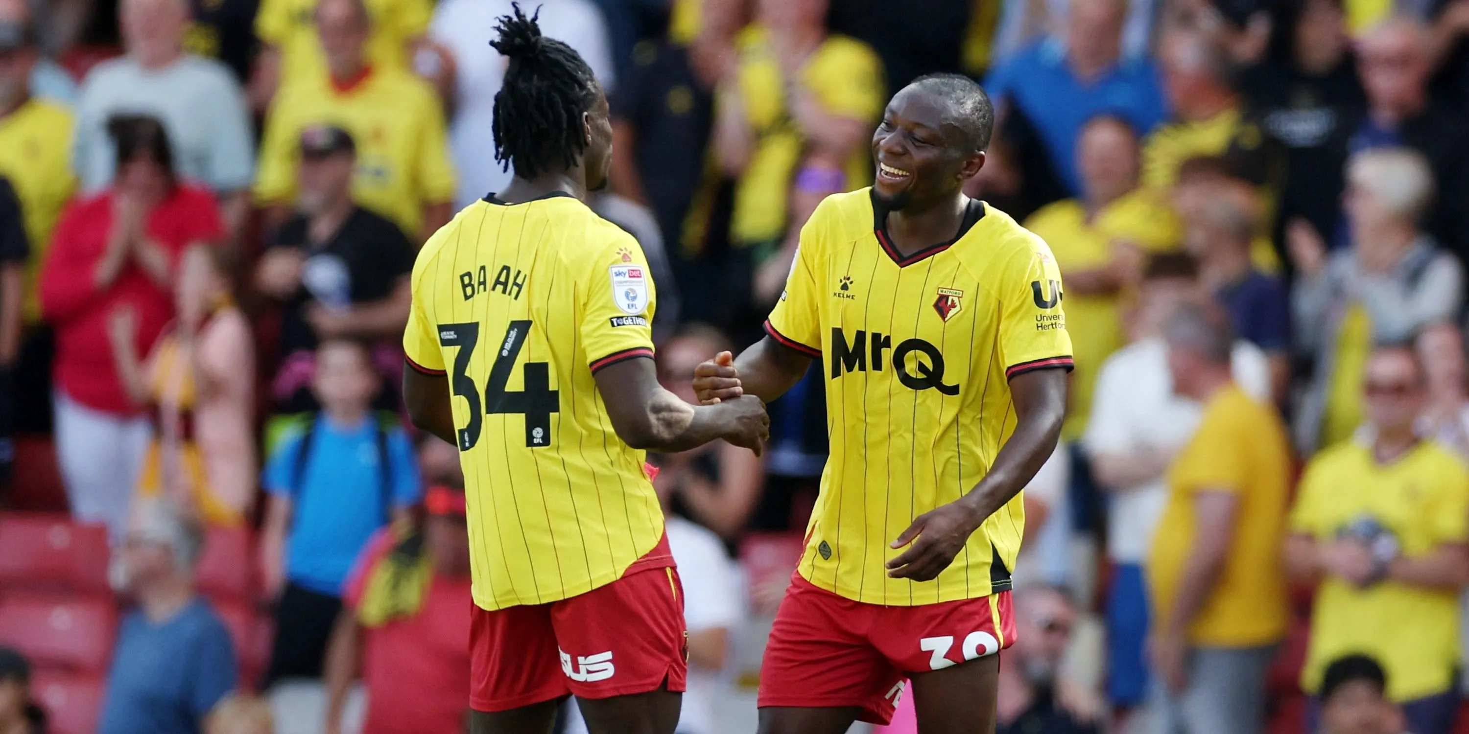 Cầu thủ chạy cánh Kwadwo Baah trong màu áo Watford.