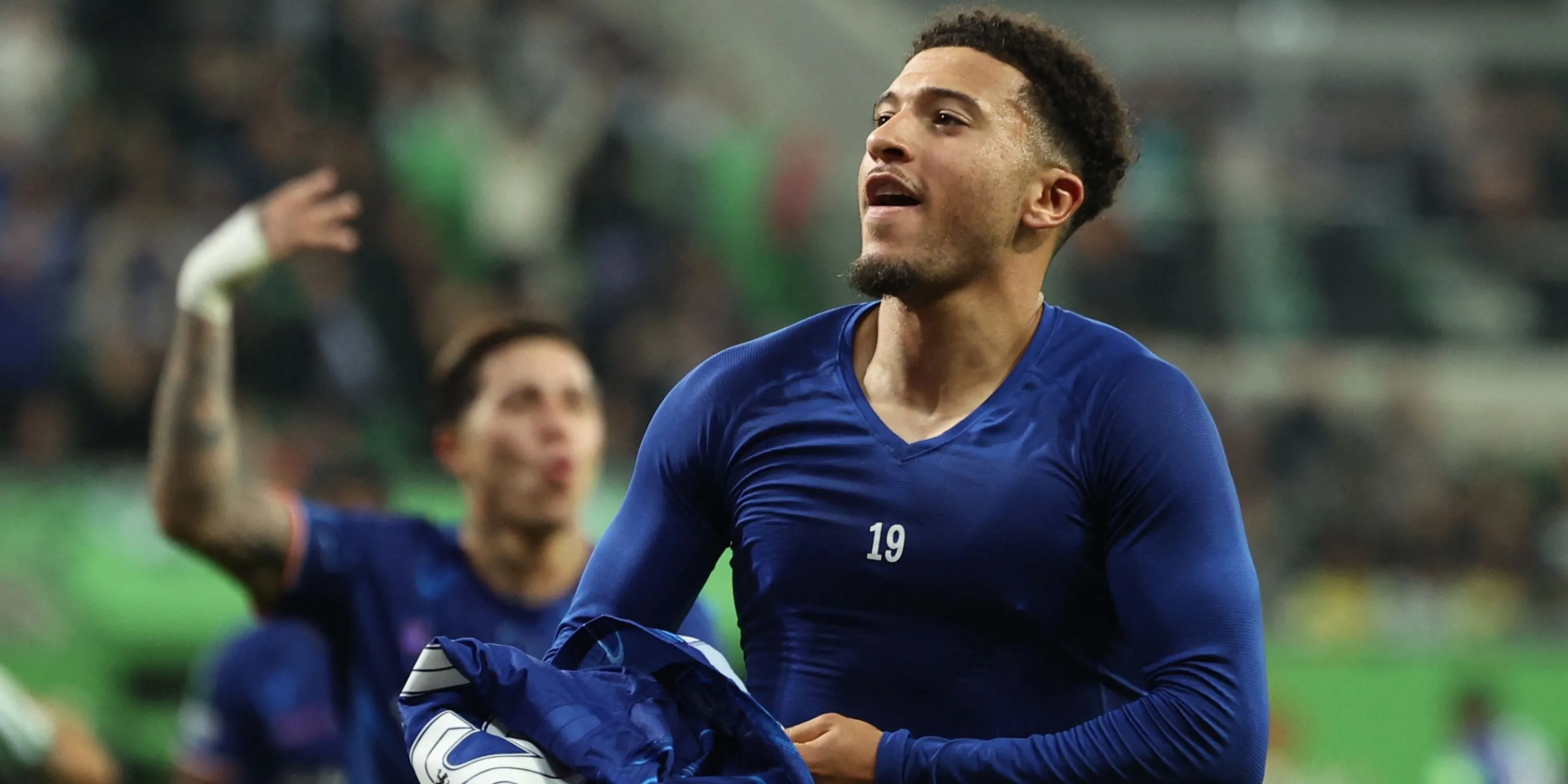 Sancho rời Chelsea