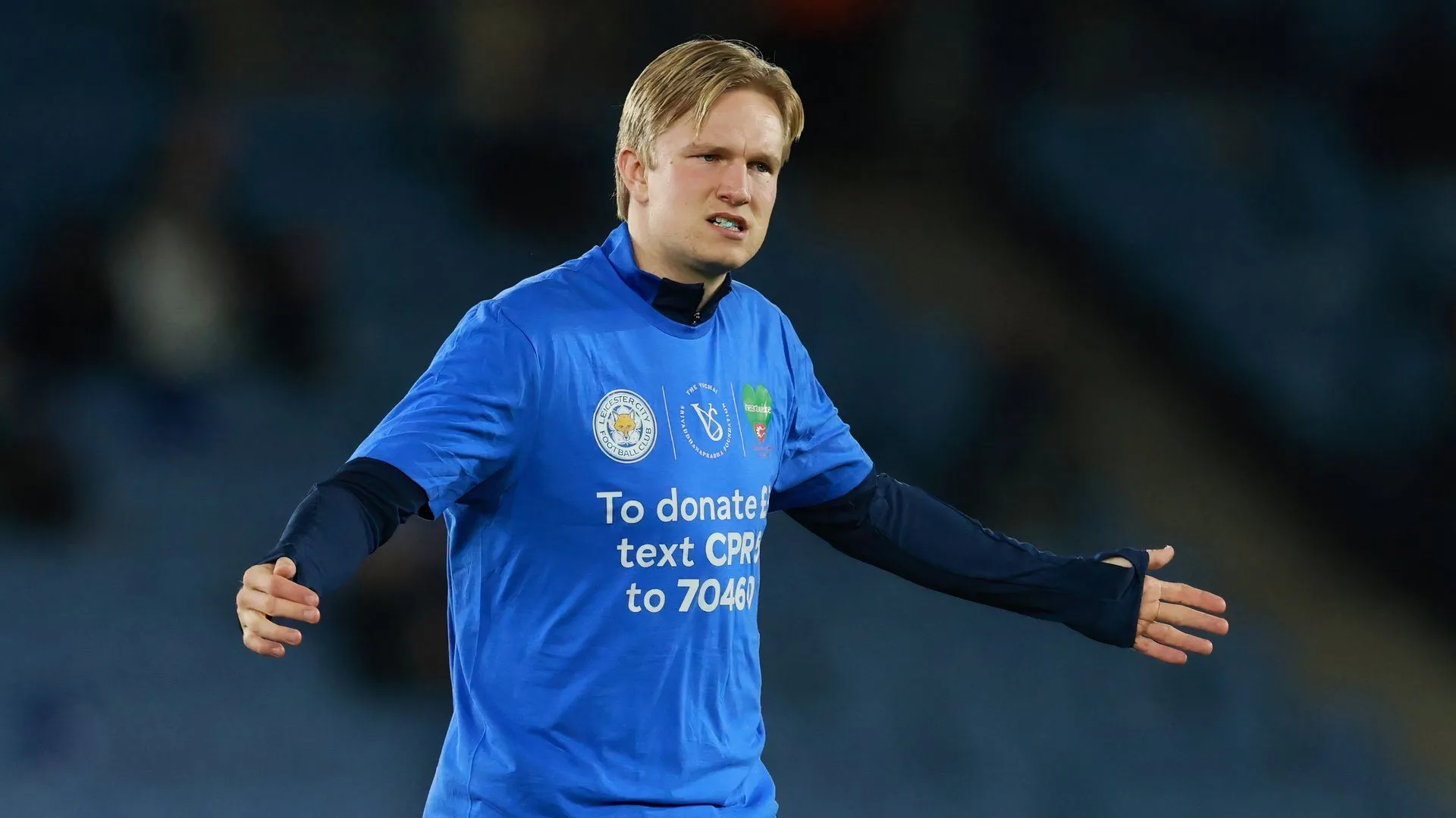 Hậu vệ Victor Kristiansen trong màu áo Leicester City tại giải bóng đá Anh.