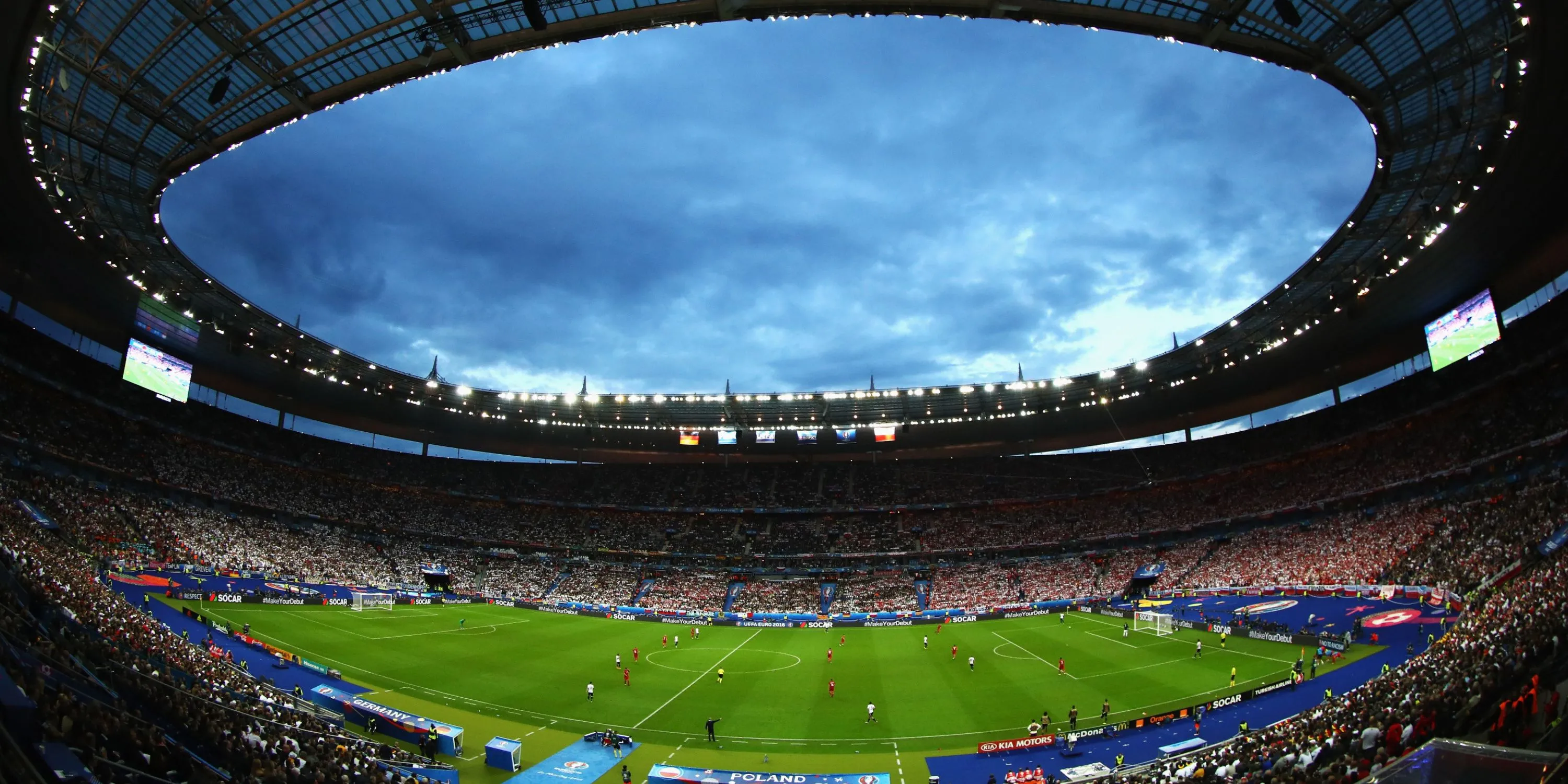 Toàn cảnh sân vận động Stade de France, nơi tổ chức các sự kiện thể thao và giải trí lớn.