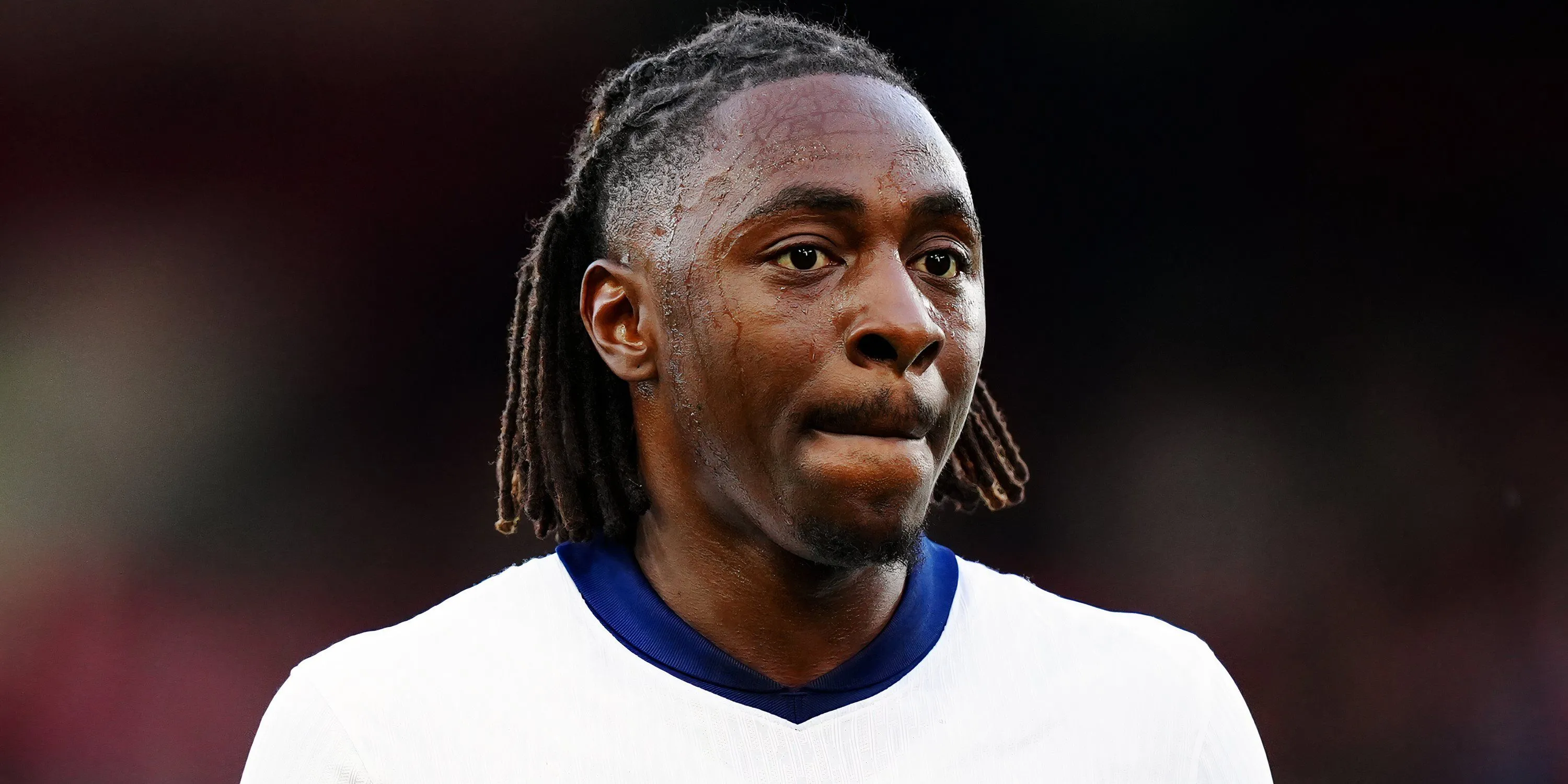 Eberechi Eze trong màu áo đội tuyển Anh, ngôi sao của Crystal Palace được Arsenal săn đón