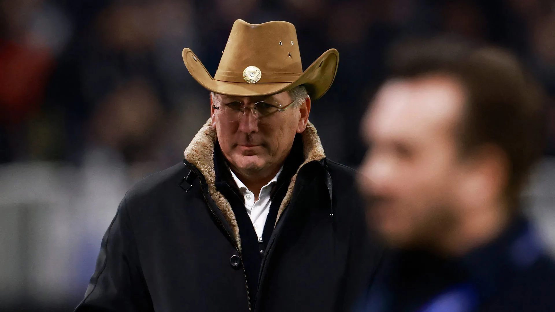 CĐV Sheffield Wednesday thận trọng trước khả năng John Textor trở thành chủ sở hữu mới