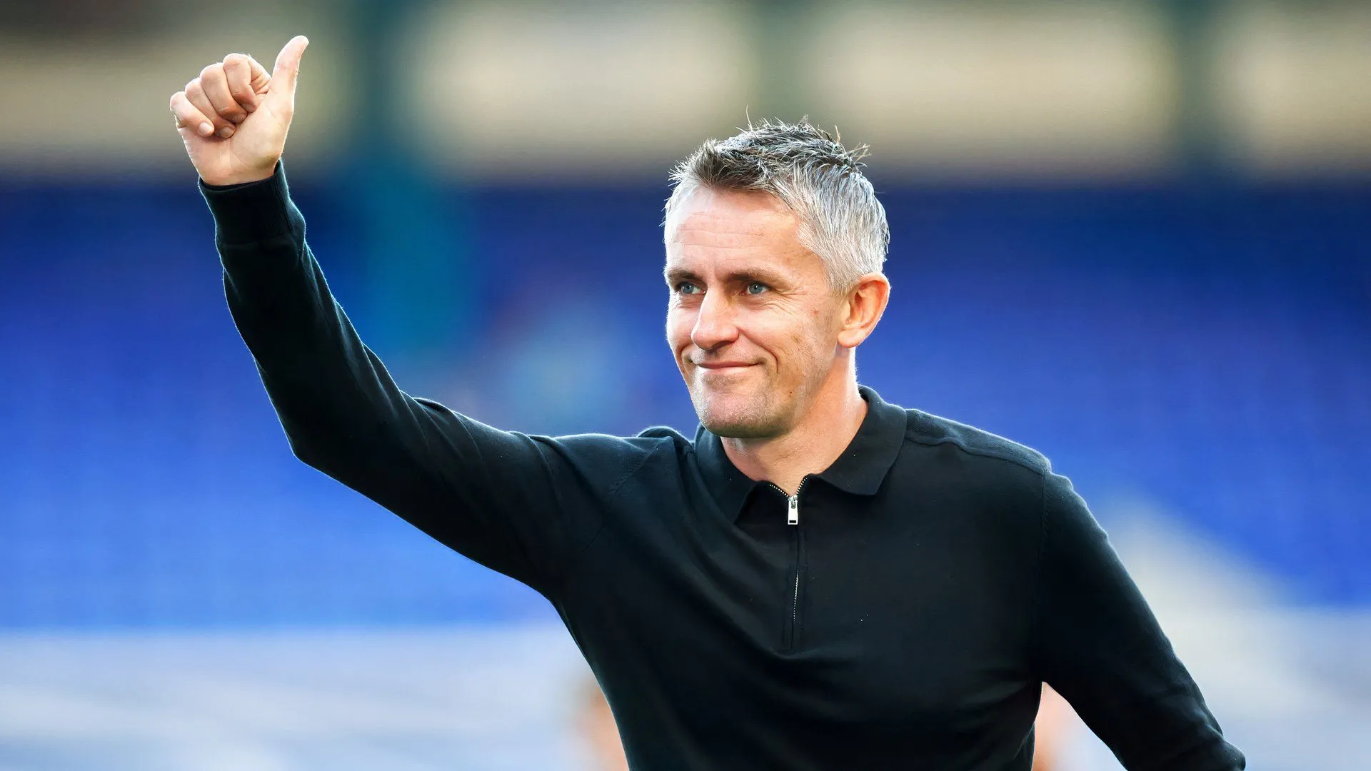 Huấn luyện viên Kieran McKenna của Ipswich Town trên sân