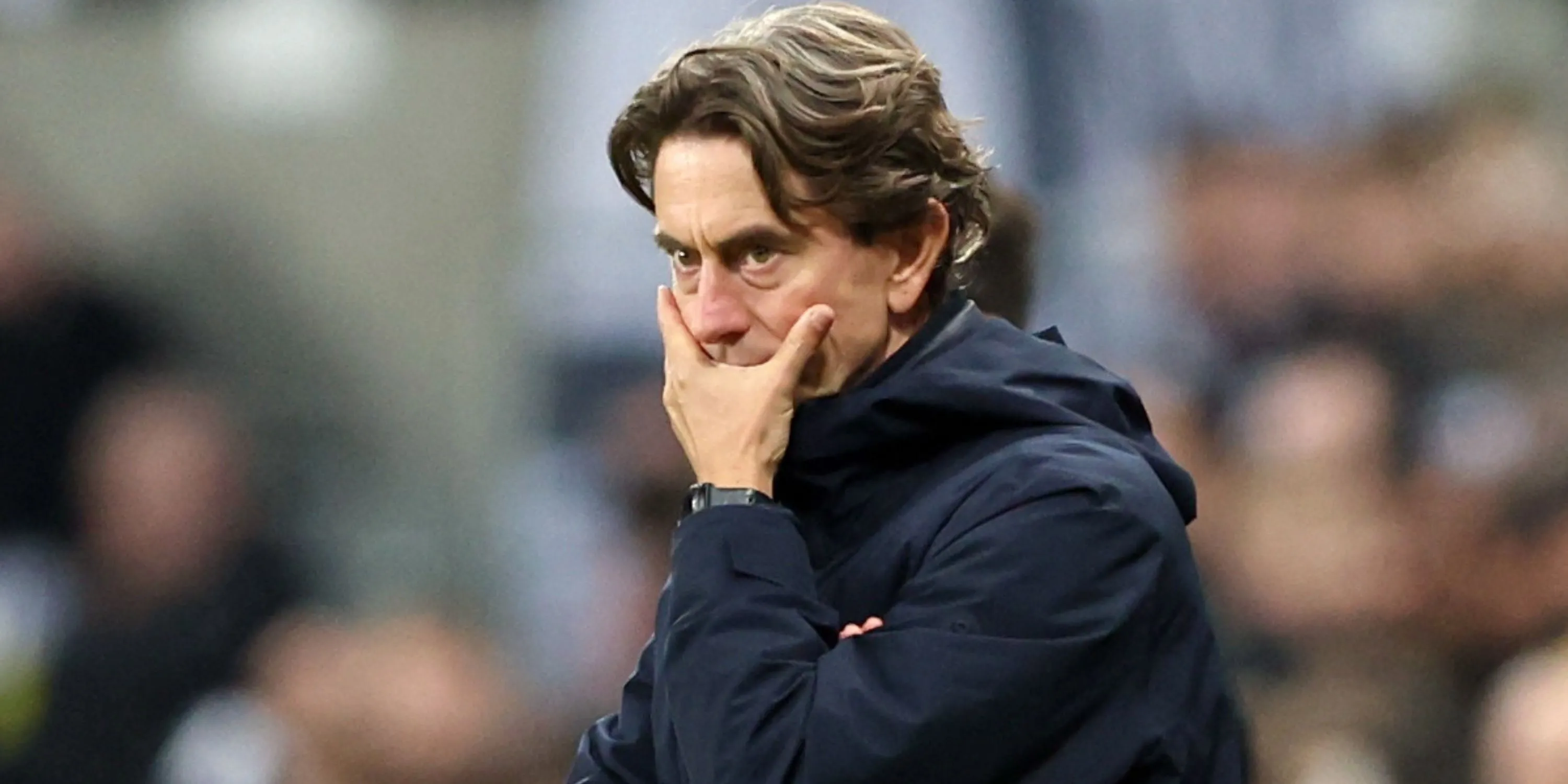 Joao Palhinha làm nhiệm vụ thu hồi bóng nhưng bị sử dụng lệch vị trí ở trận gặp Newcastle